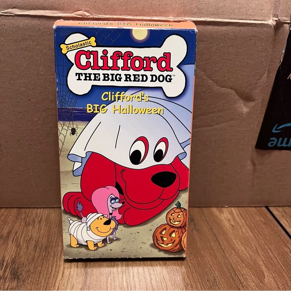 Scholastic Clifford VHS Set
